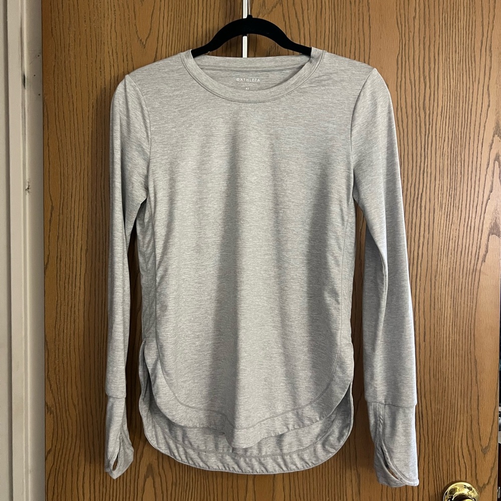 Athleta long sleeve scoop hem shirt